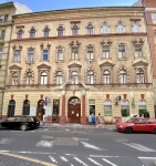 Eladó lakás (téglaépítésű) Budapest VI. kerület, 64m2