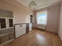 Komárom Lakás (téglaépítésű)