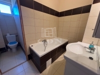 Komárom Lakás (téglaépítésű)