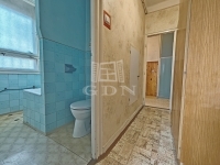 Miskolc Lakás (csúsztatott zsalu)