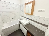 Budapest II. kerület Lakás (csúsztatott zsalu)