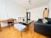 Szentendre Lakás (csúsztatott zsalu)