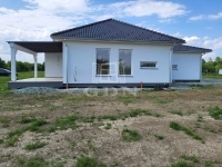 Gencsapáti Családi ház