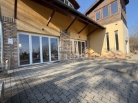 Diósd Üzlethelyiség