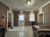 Zámoly Családi ház