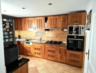 Bernecebaráti Családi ház