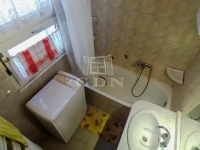 Budapest XVI. kerület Lakás (csúsztatott zsalu)