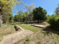 Vác Lakás (csúsztatott zsalu)