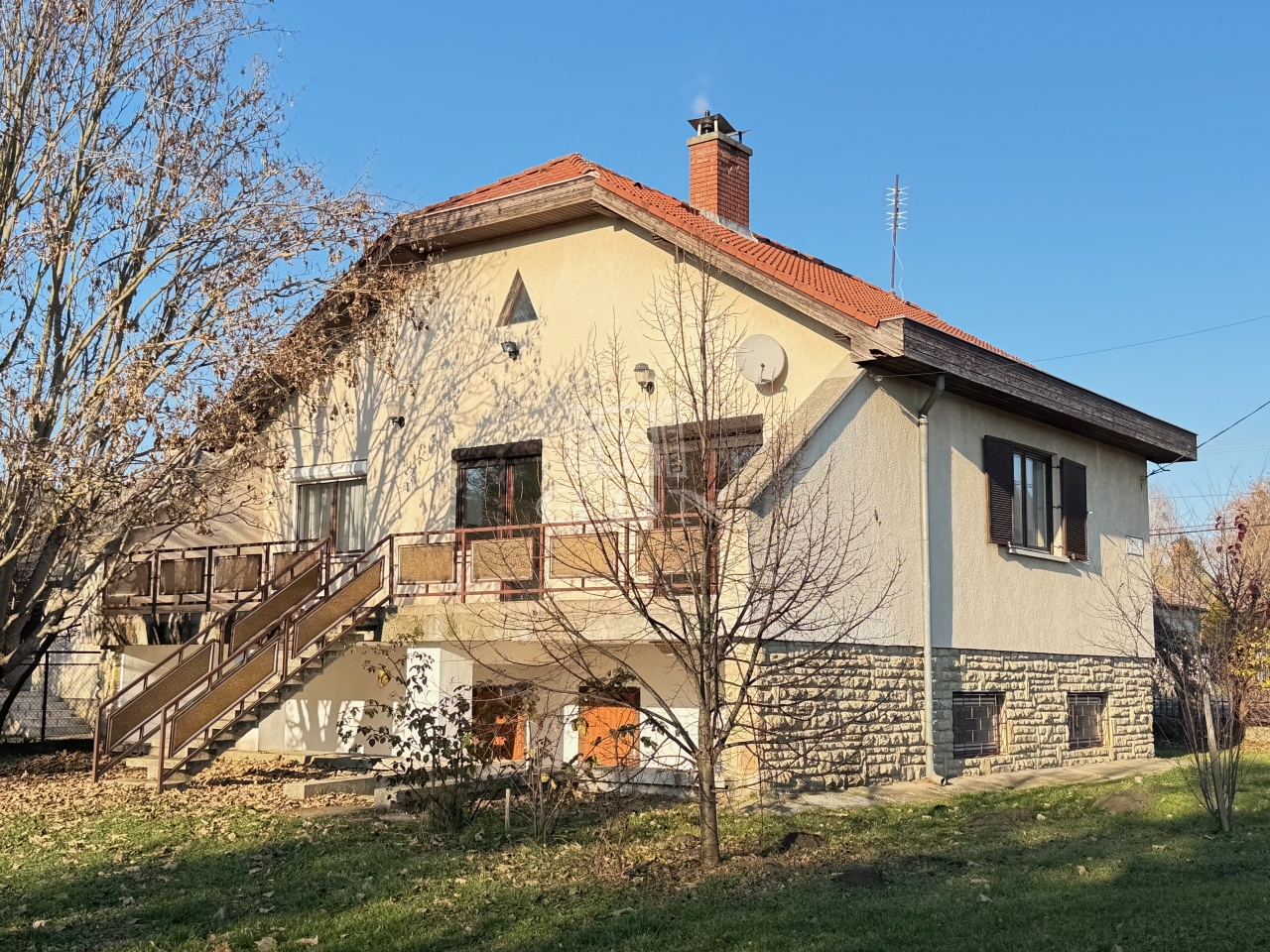 Vânzare Martonvásár Casa Familiala