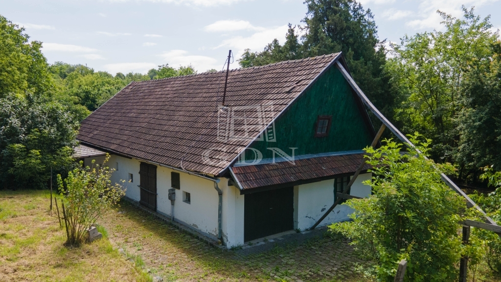 Eladó Vác Családi ház